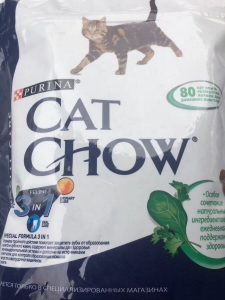 Отзыв о корме для кошек Кэт Чау