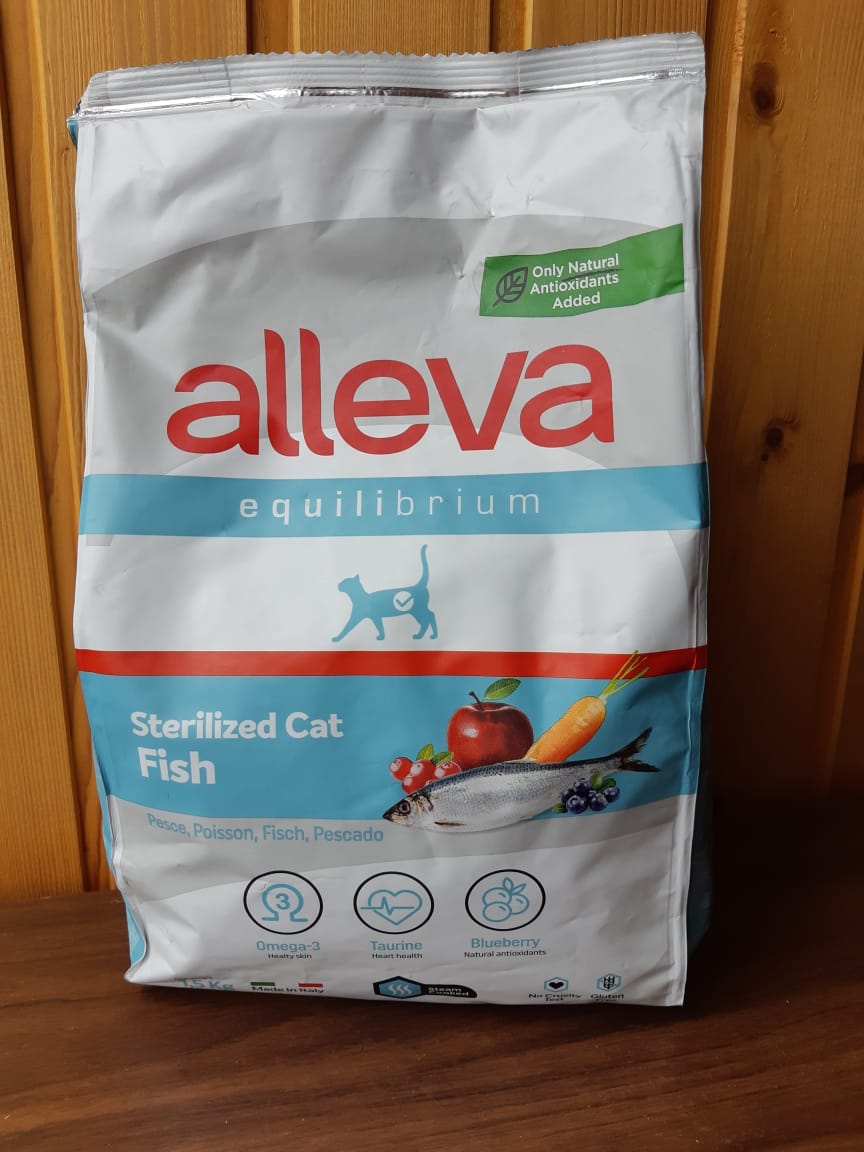 Корм для кошек с рыбой Alleva Equilibrium Sterilized Cat Fish