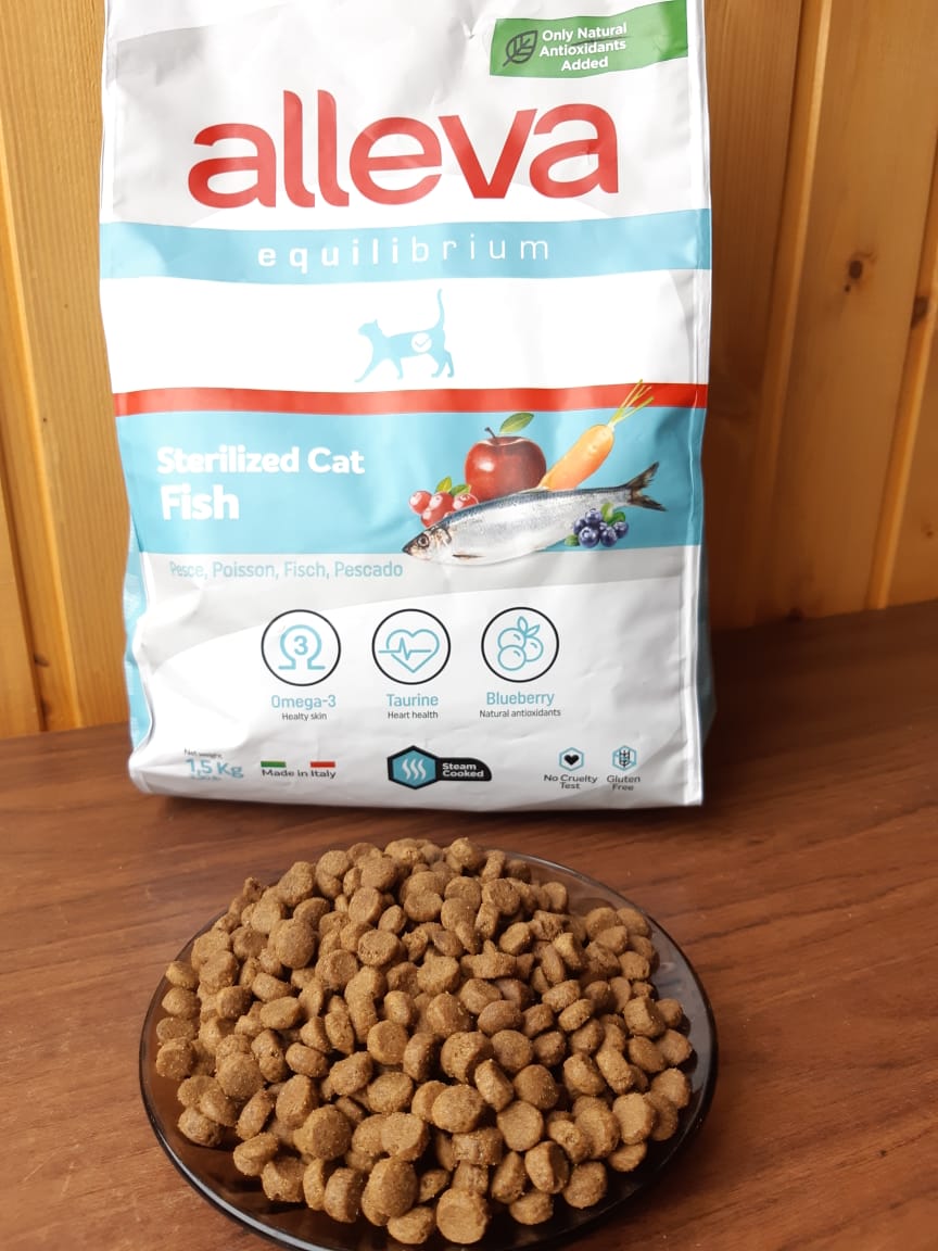 Корм для кошек с рыбой Alleva Equilibrium Sterilized Cat Fish
